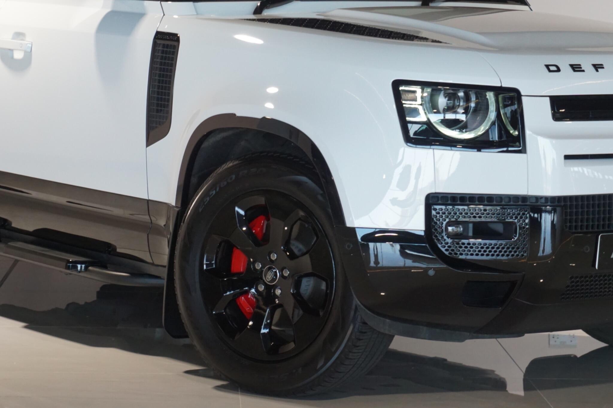 Land Rover Defender 110 2.0 P400e 15.4kWh X-Dynamic HSE SUV 5dr Petrol Plug-in Hybrid Auto 4WD Euro 6 (s/s) (404 ps)